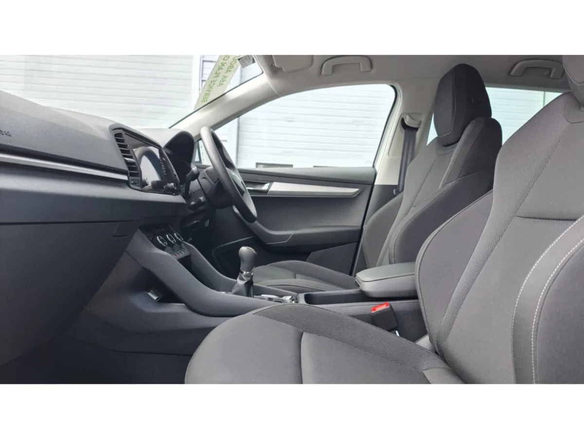 Skoda Karoq SUV, Unknown, 2026, White