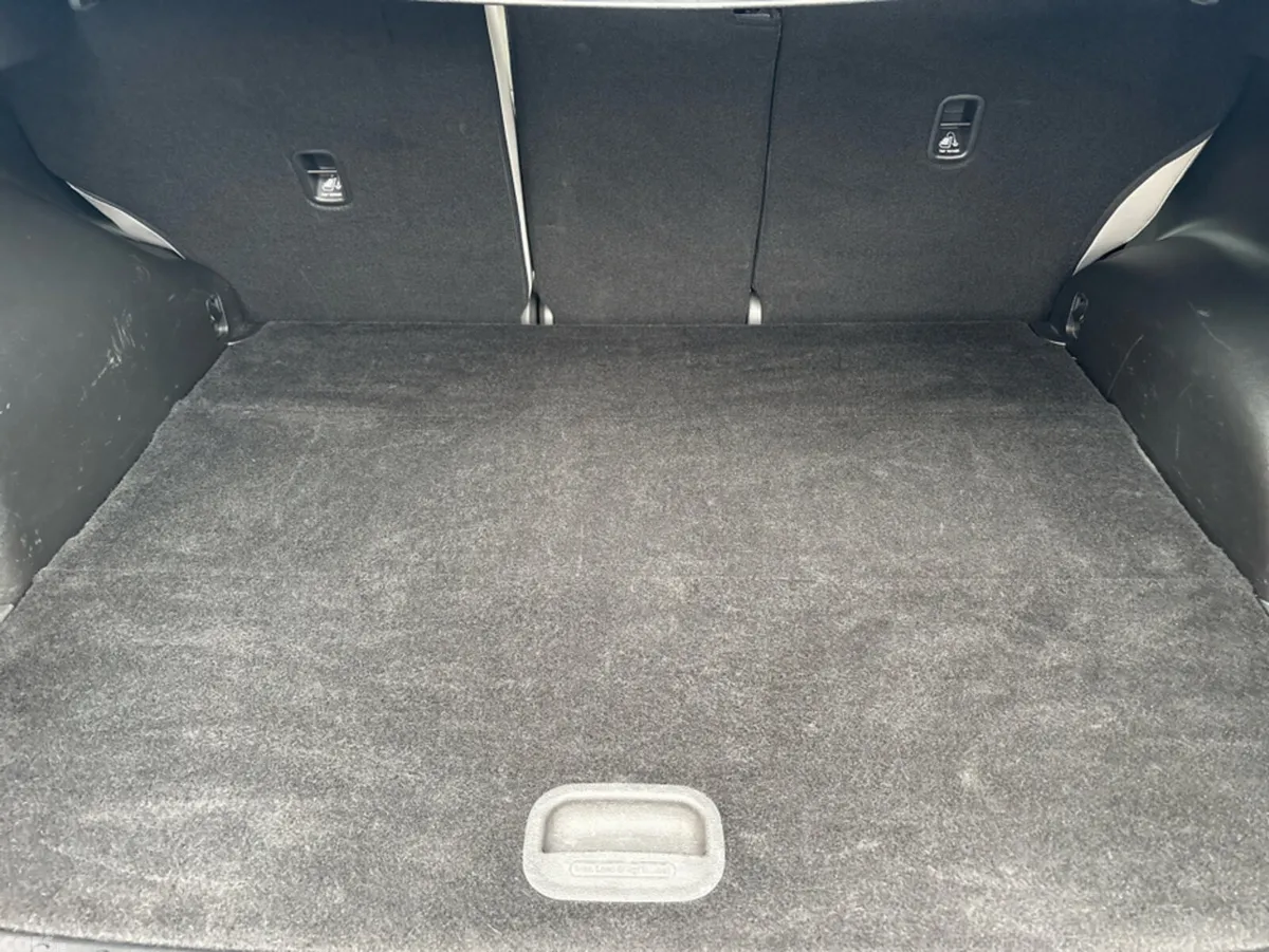 Hyundai Tucson MPV, Diesel, 2022, Red