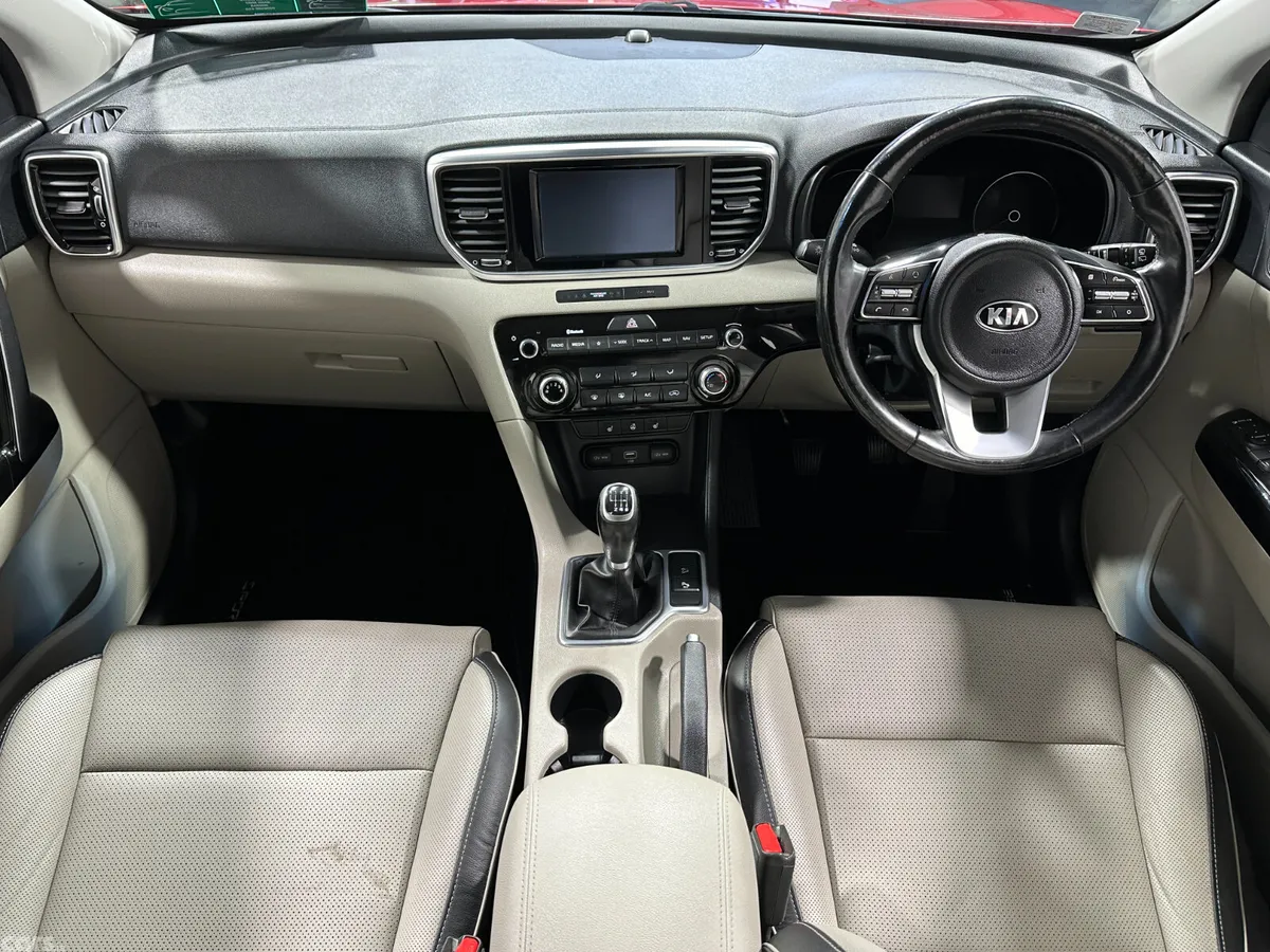 Kia Sportage SUV, Diesel, 2019, Red
