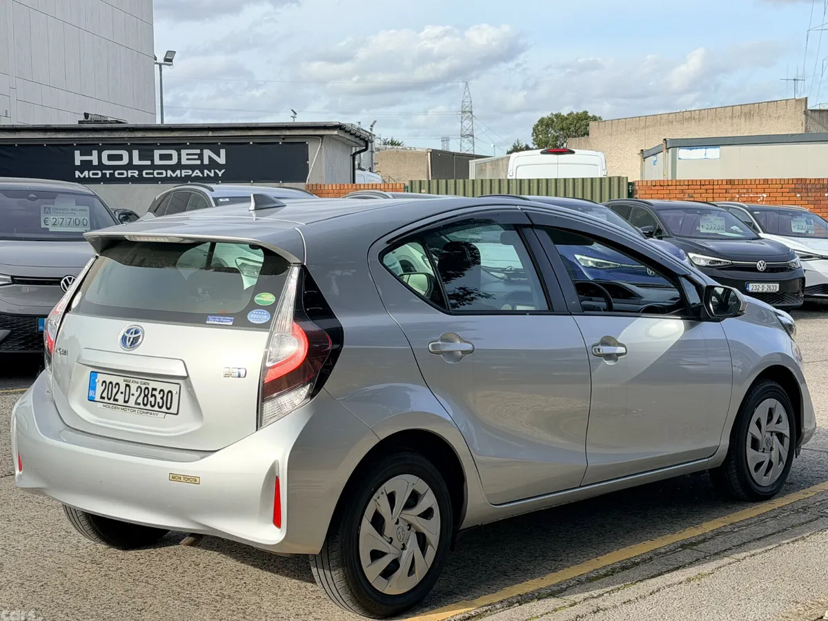 Toyota Aqua Hatchback, Petrol Hybrid, 2020, Silver