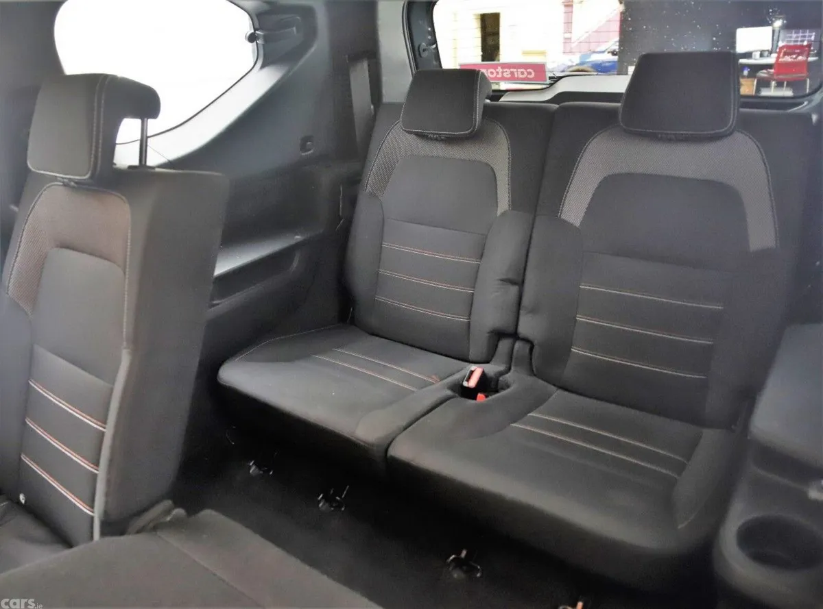 Dacia Jogger MPV, Petrol, 2023, Brown