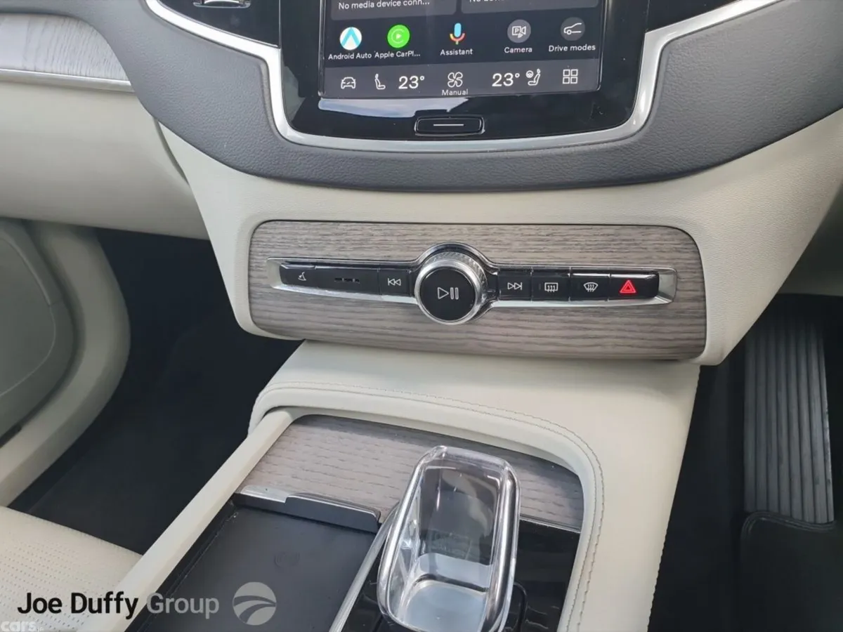 Volvo XC90 SUV, Petrol Plug-in Hybrid, 2023, Blue