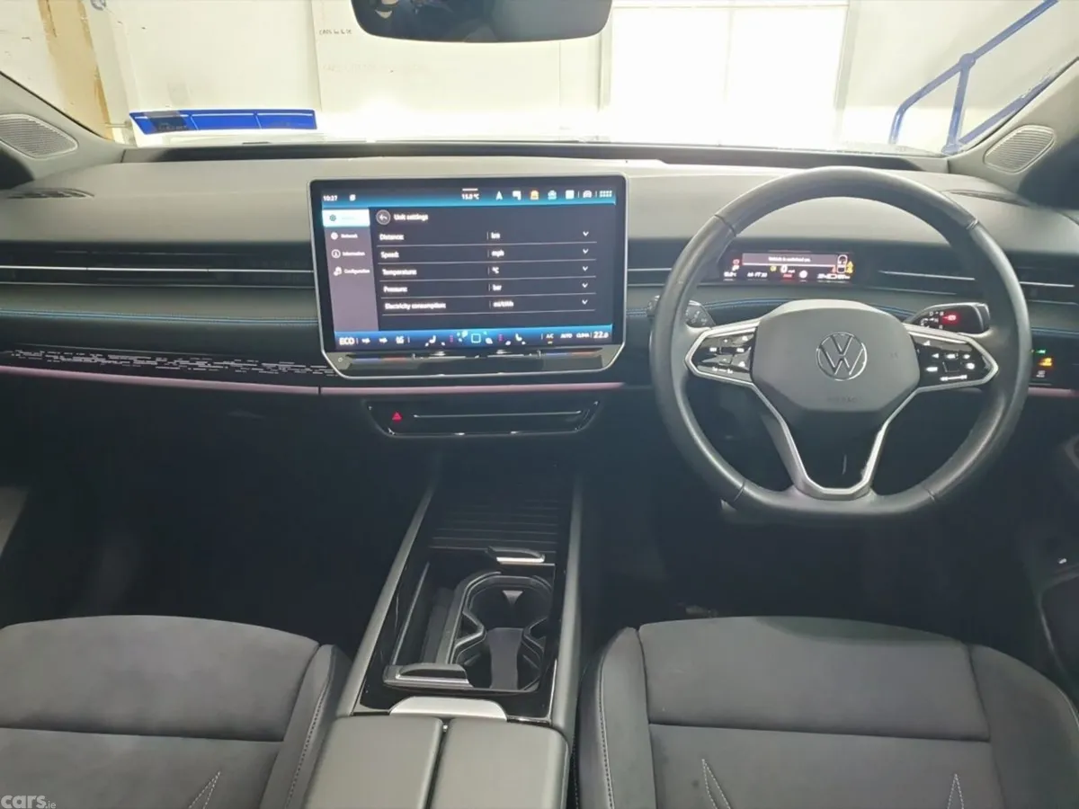 Volkswagen ID.7 Saloon, Electric, 2024, Grey