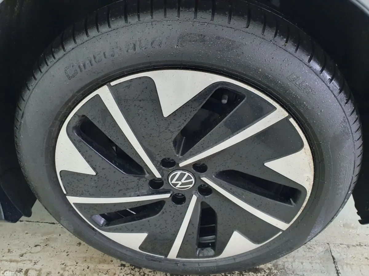 Volkswagen ID.7 Saloon, Electric, 2024, Grey
