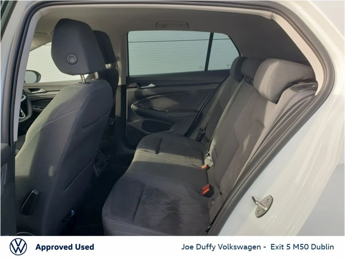 Volkswagen Golf Estate, Diesel, 2024, White