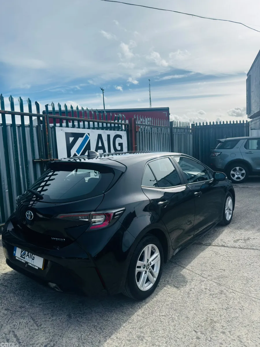 Toyota Corolla Hatchback, Petrol Hybrid, 2021, Black