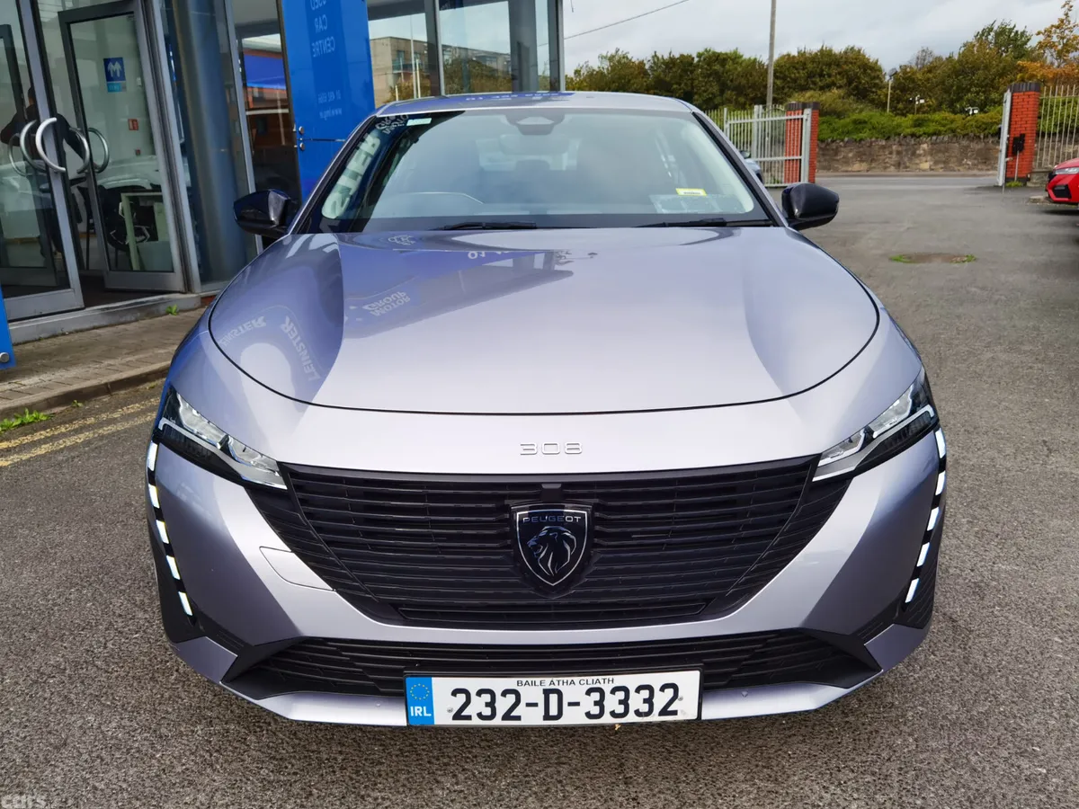 Peugeot 308 Hatchback, Petrol, 2023, Grey