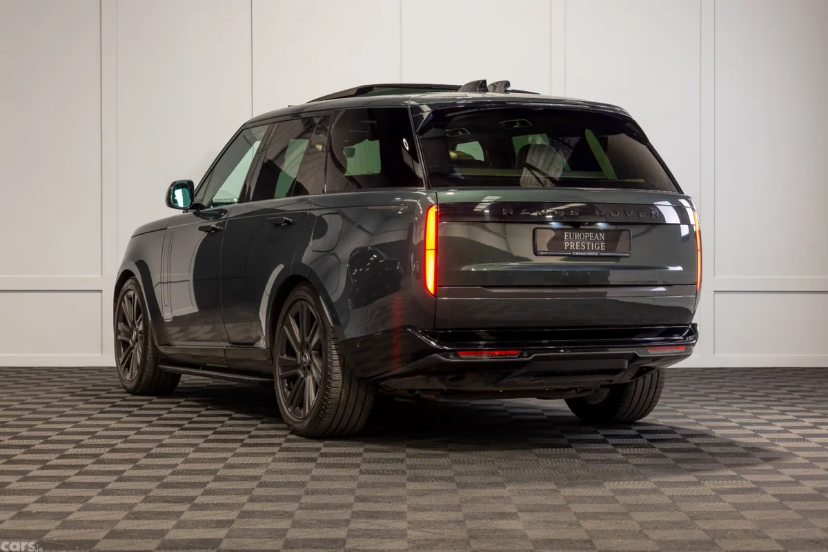 Land Rover Range Rover SUV, Petrol Plug-in Hybrid, 2024, Green