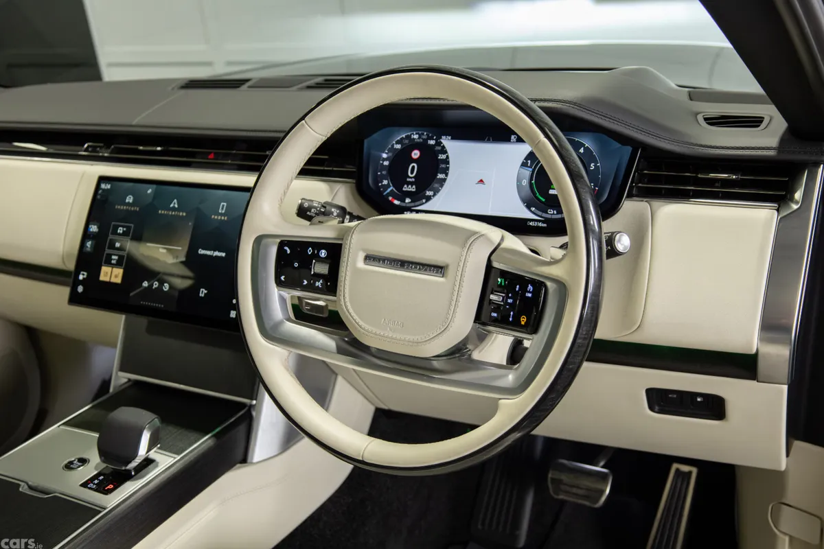 Land Rover Range Rover SUV, Petrol Plug-in Hybrid, 2024, Green