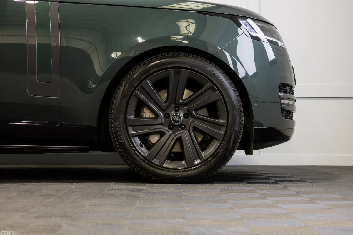 Land Rover Range Rover SUV, Petrol Plug-in Hybrid, 2024, Green
