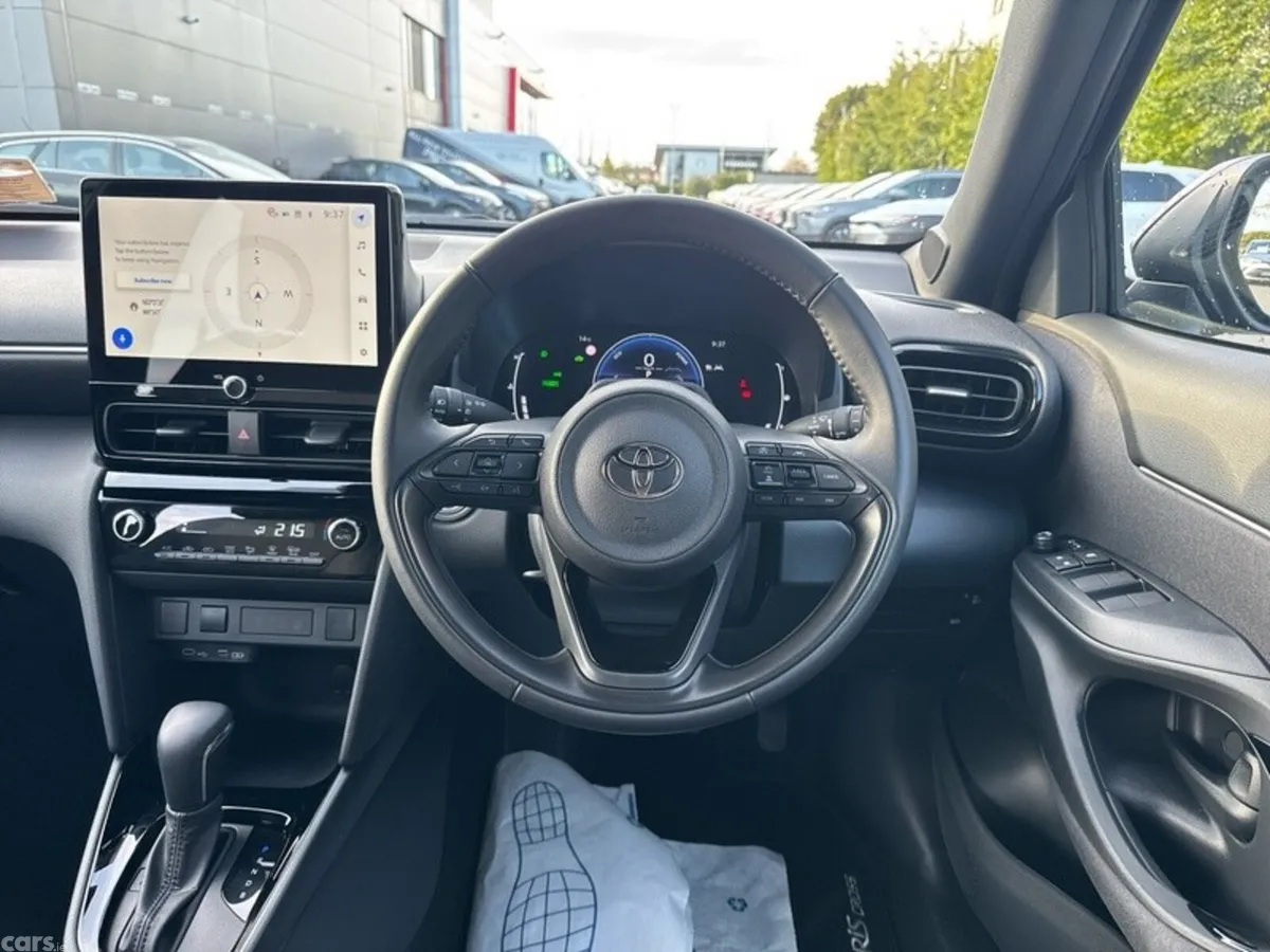 Toyota Yaris Cross Hatchback, Petrol Hybrid, 2026, Grey