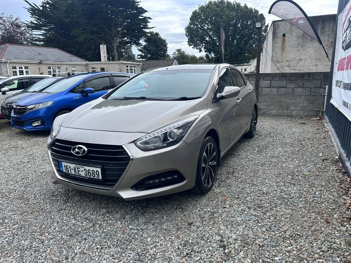 Hyundai i40 Saloon, Diesel, 2016, Beige