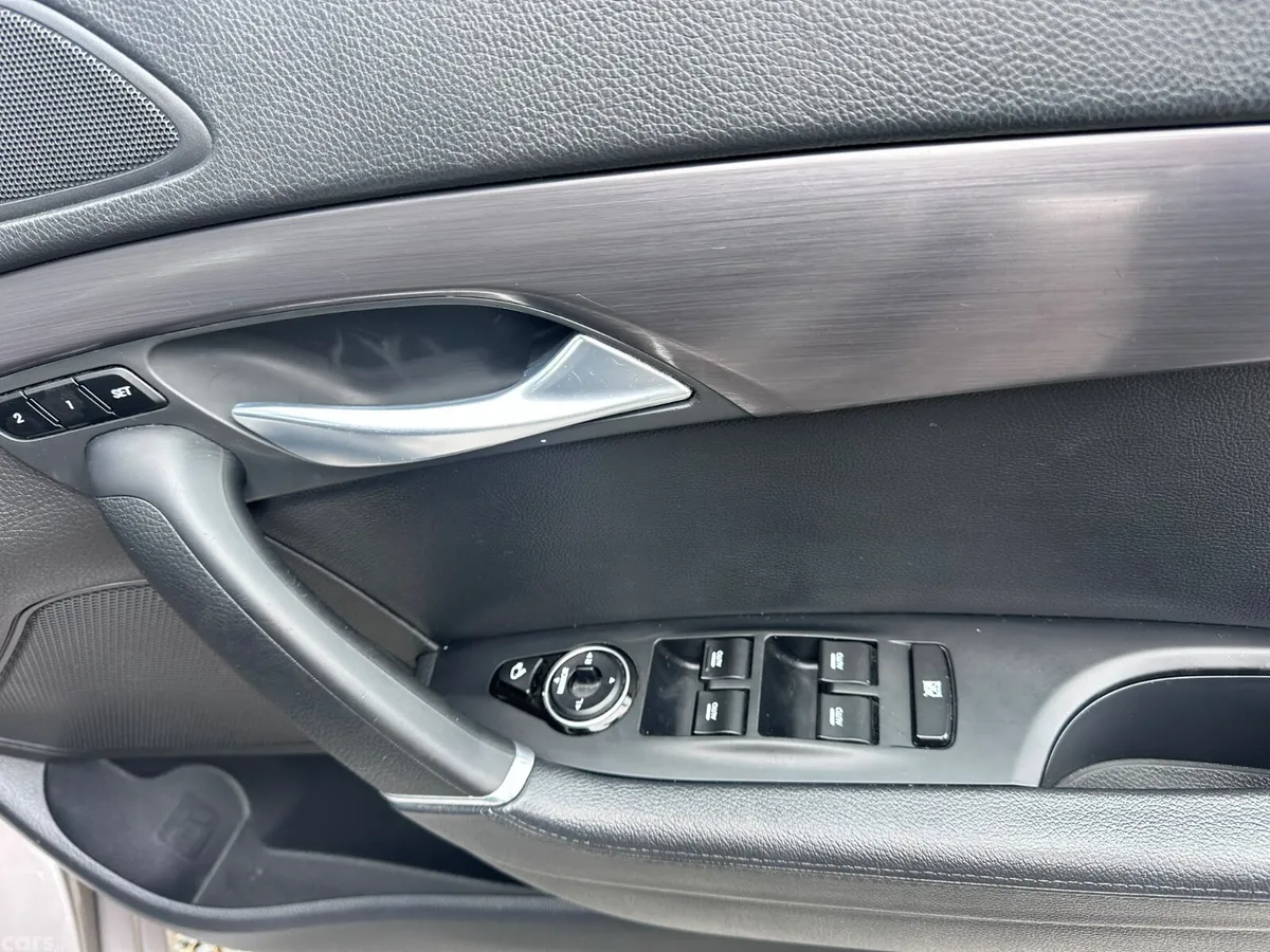 Hyundai i40 Saloon, Diesel, 2016, Beige