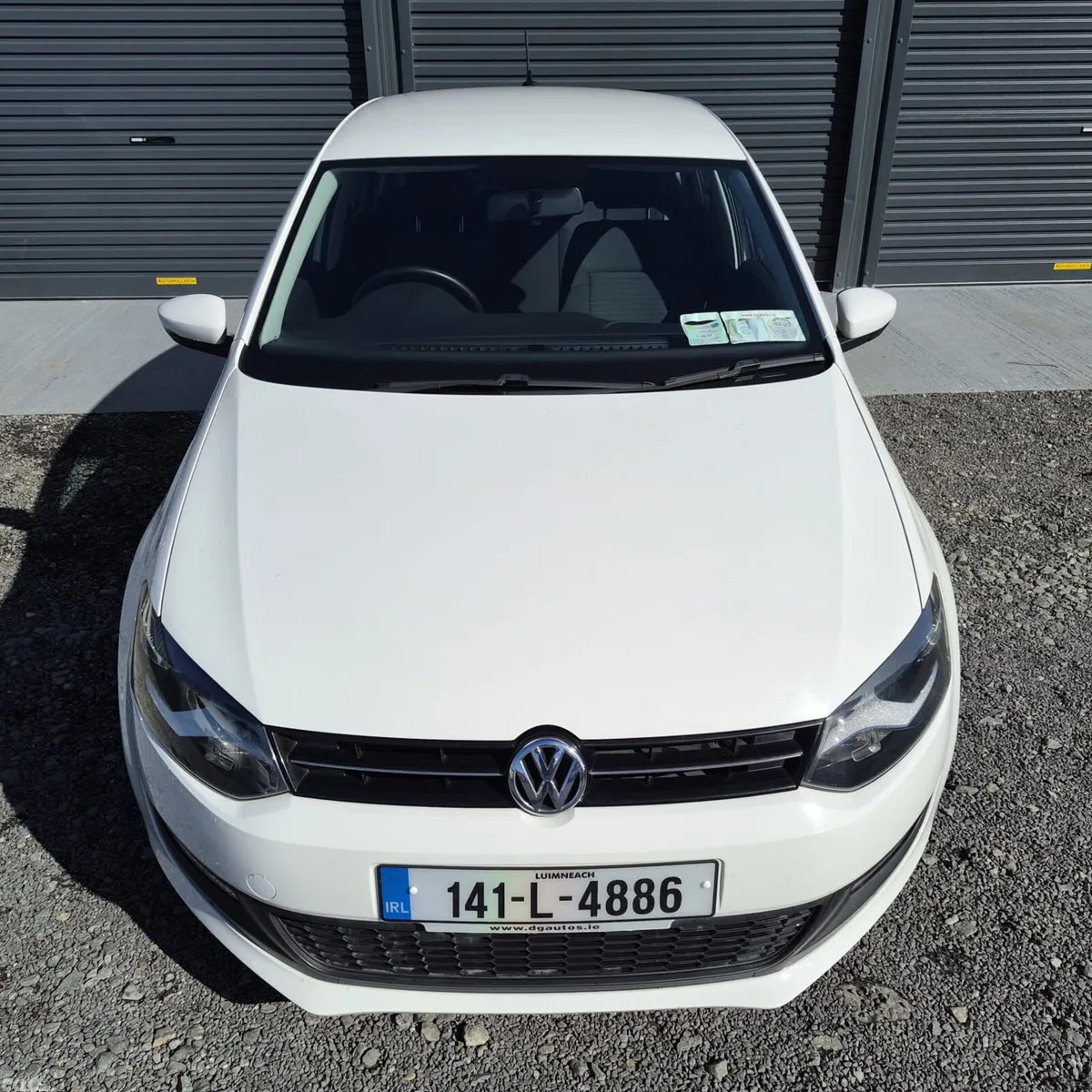 Volkswagen Polo Hatchback, Petrol, 2014, White