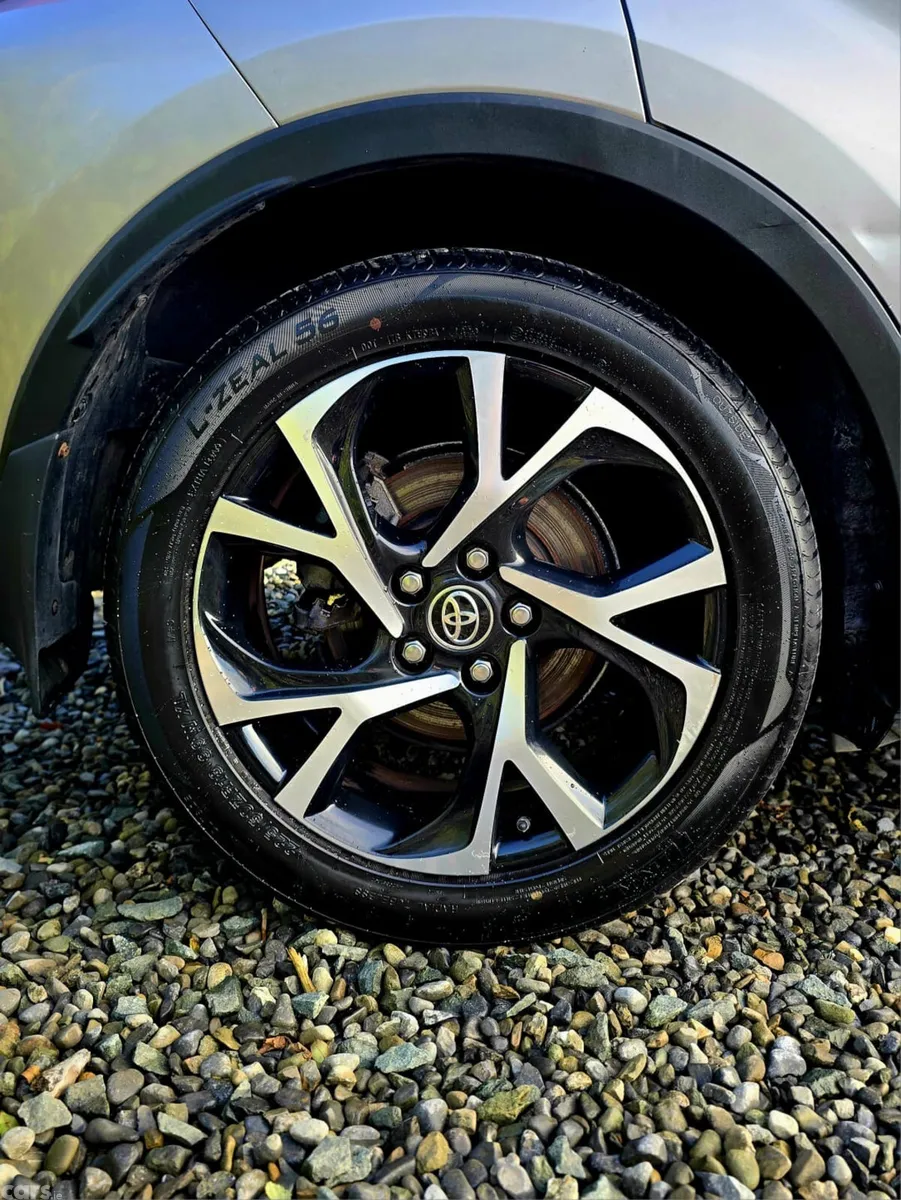 Toyota C-HR Hatchback, Petrol Hybrid, 2019, Grey