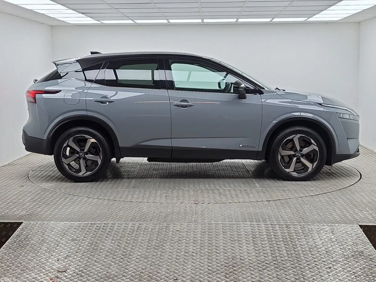 Nissan Qashqai MPV, Petrol, 2023, Grey