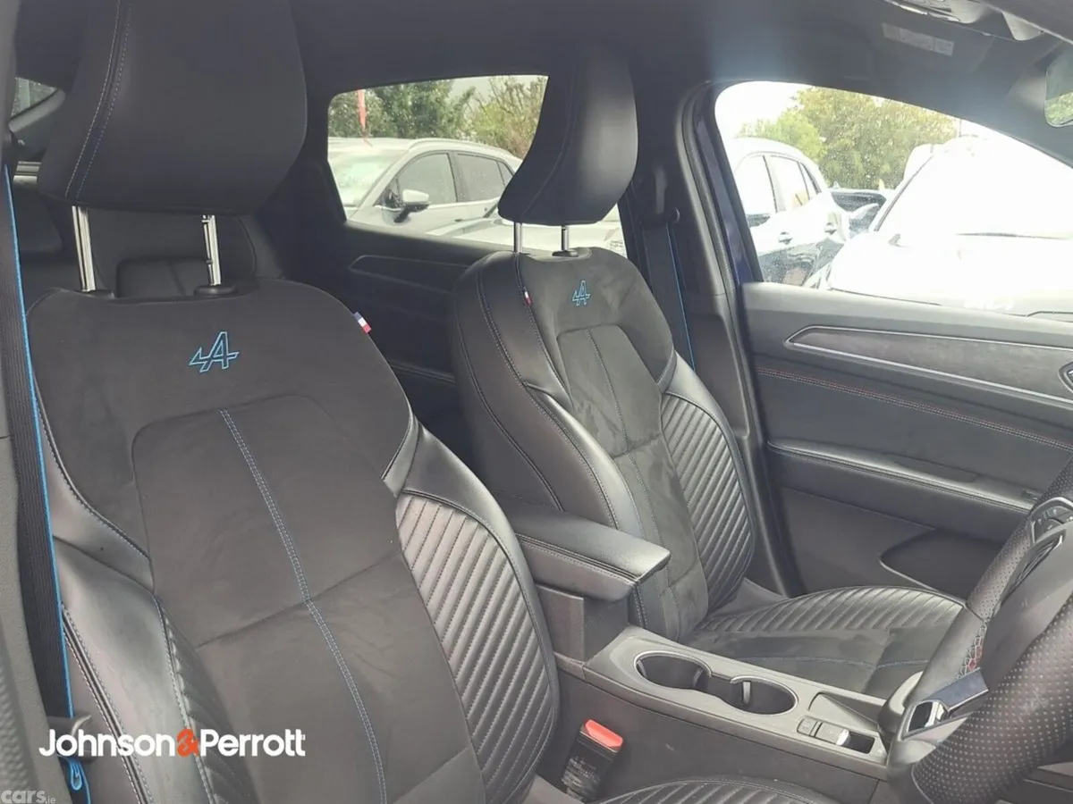 Renault Arkana Hatchback, Petrol, 2024, Blue