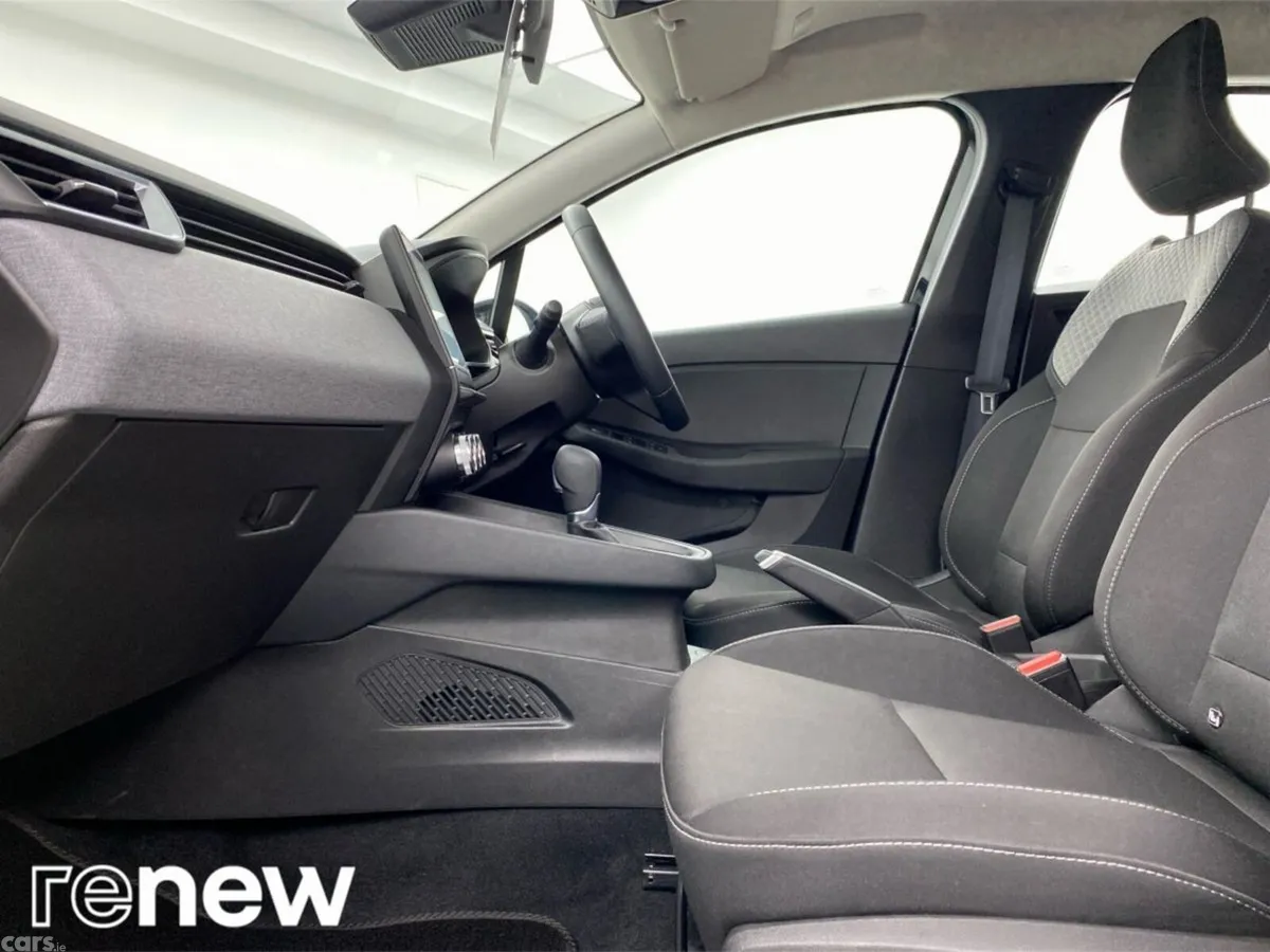 Renault Clio Hatchback, Petrol Hybrid, 2026, Black