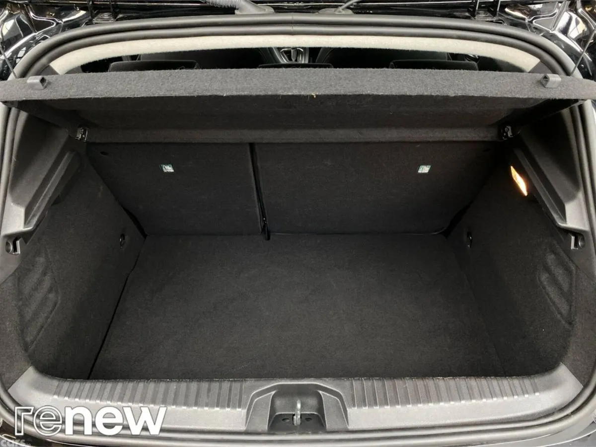 Renault Clio Hatchback, Petrol Hybrid, 2026, Black