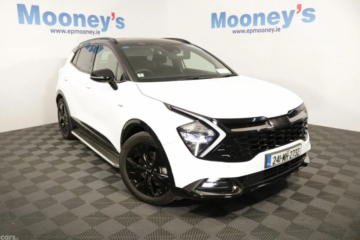 Kia Sportage SUV, Petrol Plug-in Hybrid, 2024, White