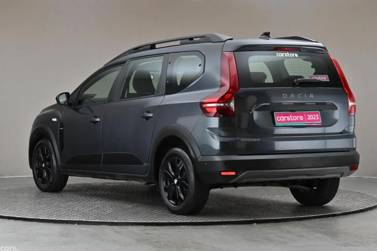Dacia Jogger MPV, Petrol, 2023, Grey
