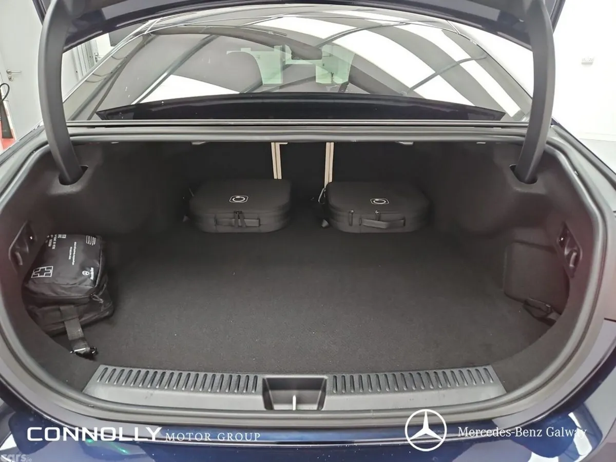 Mercedes-Benz E-Class Saloon, Diesel Plug-in Hybrid, 2027, Navy