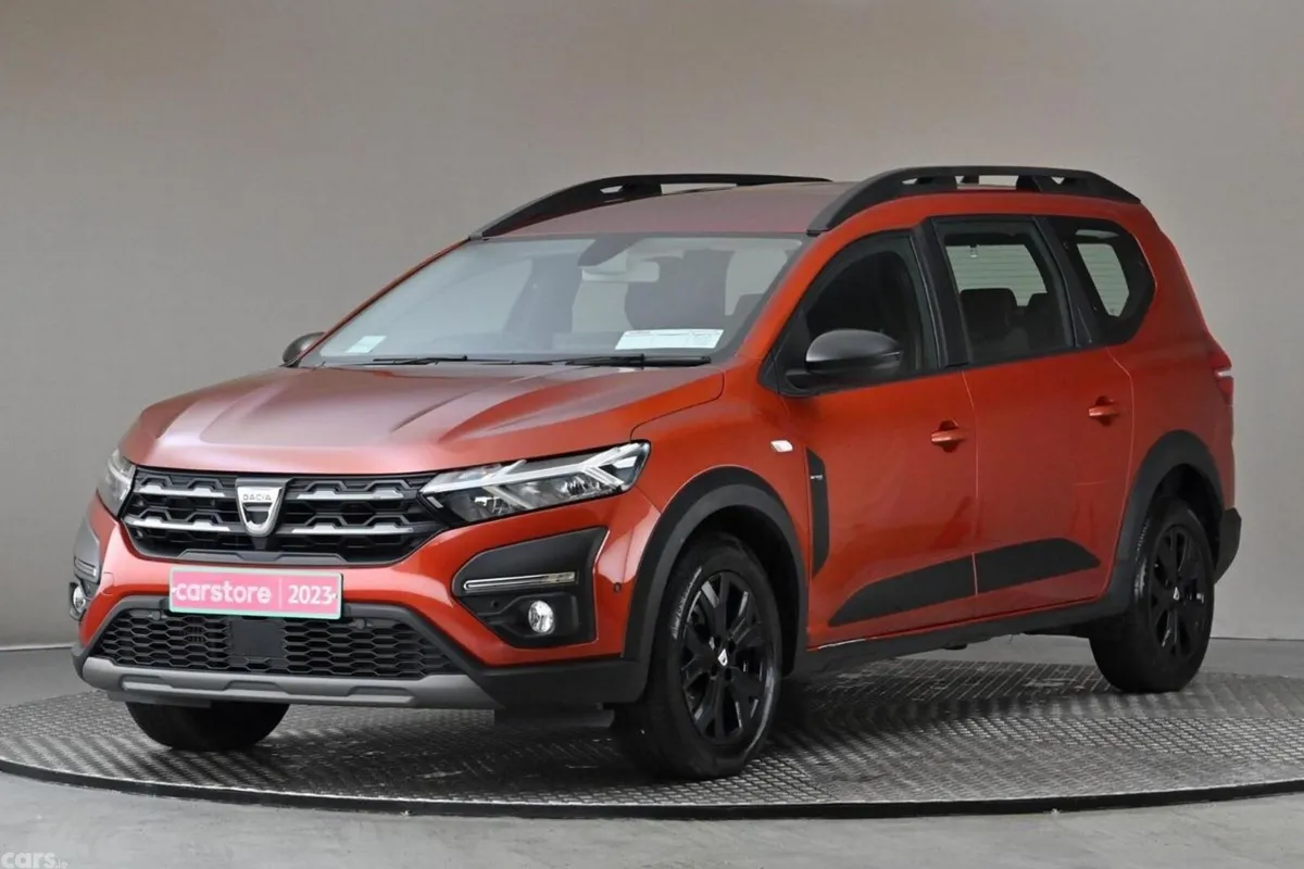 Dacia Jogger MPV, Petrol, 2023, Brown