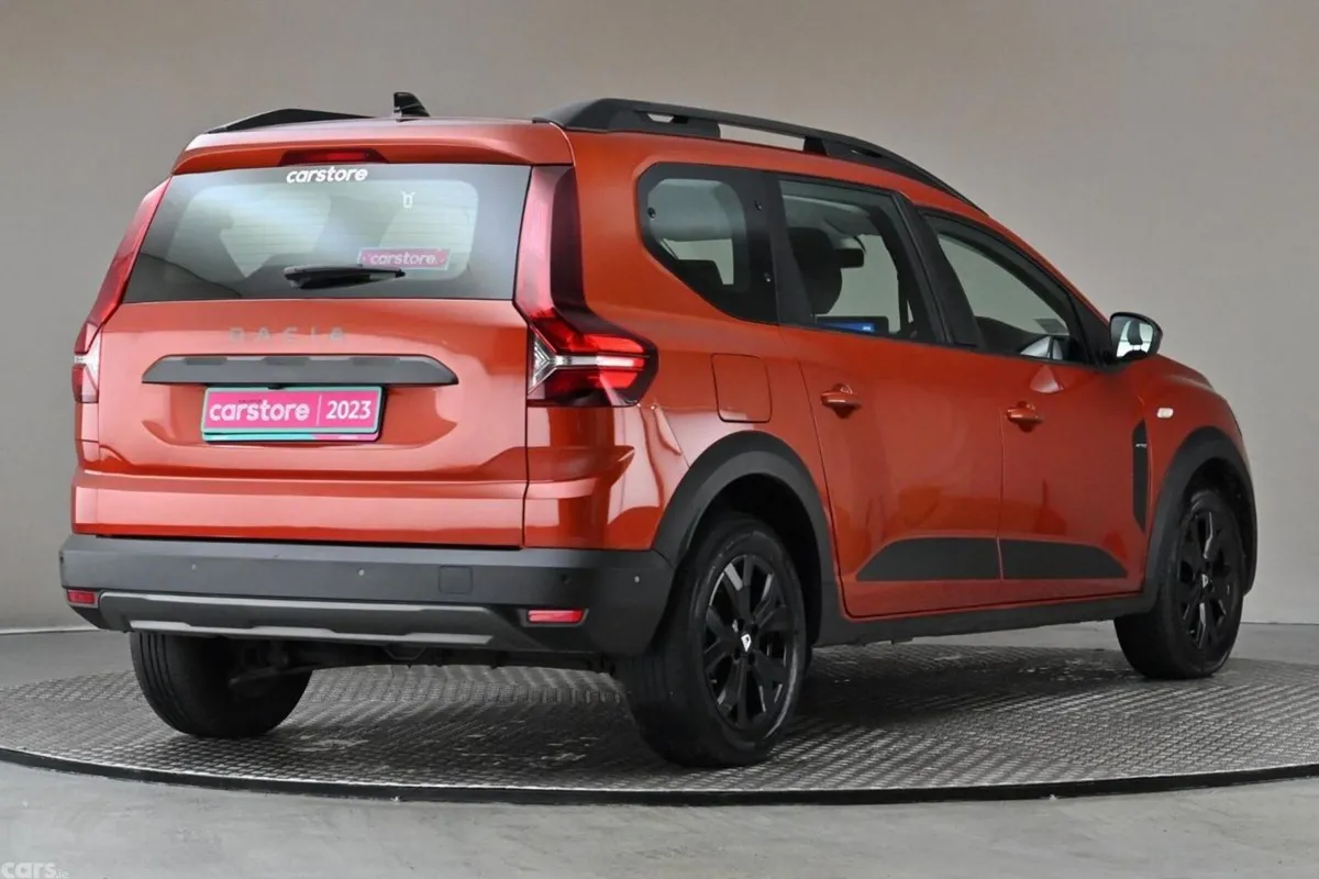 Dacia Jogger MPV, Petrol, 2023, Brown