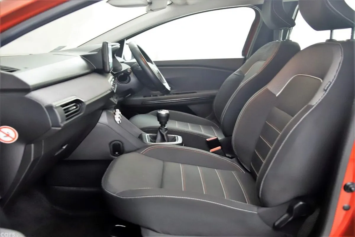 Dacia Jogger MPV, Petrol, 2023, Brown