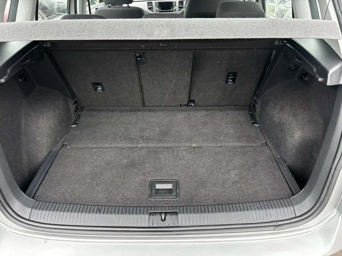 Volkswagen Golf Estate, Petrol, 2015, Silver