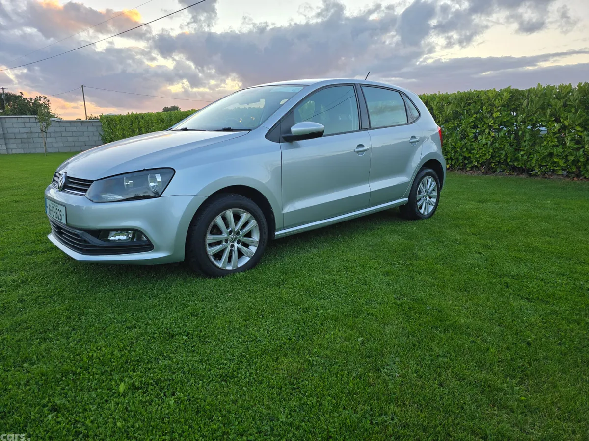 Volkswagen Polo Hatchback, Petrol, 2016, Silver
