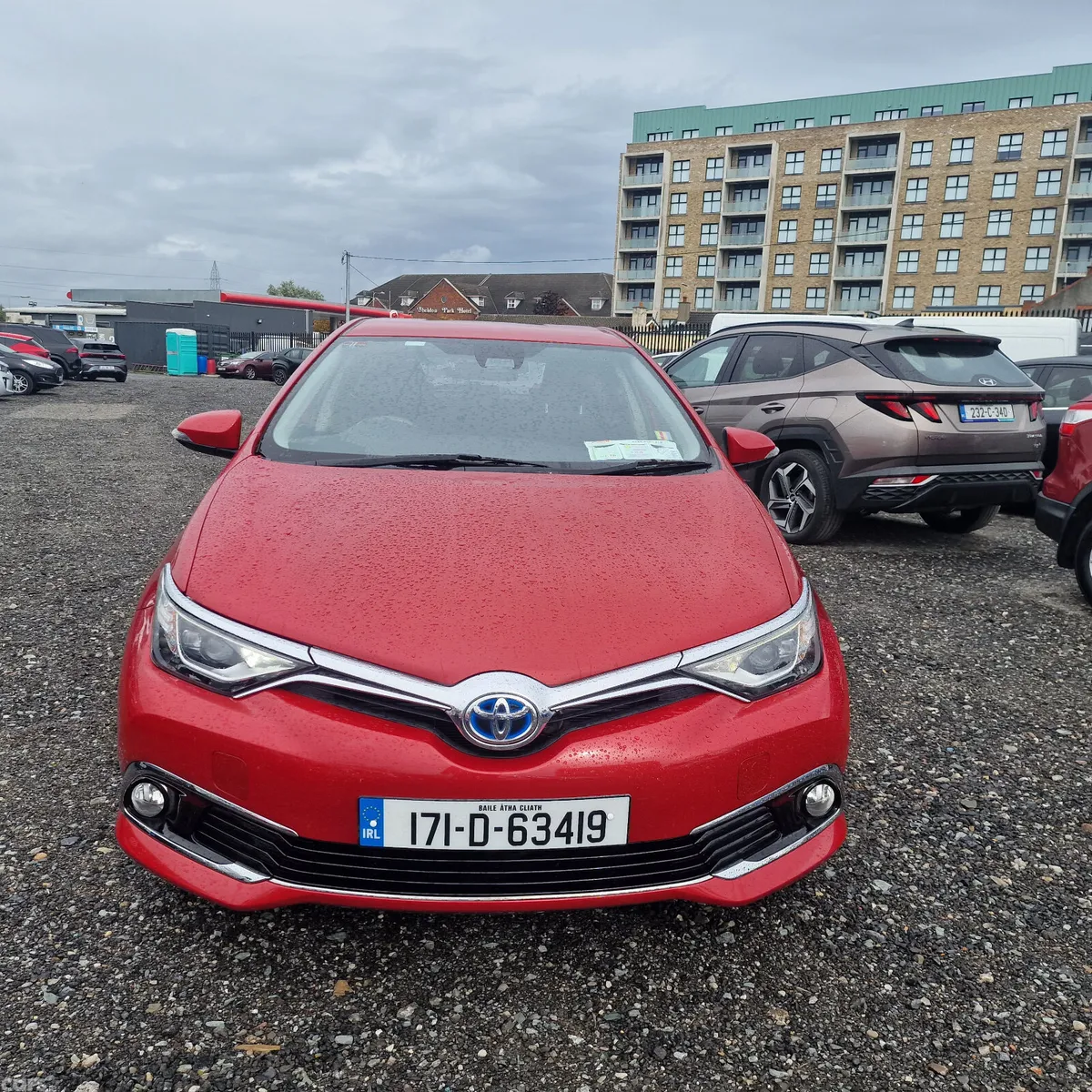 Toyota Auris Hatchback, Petrol Hybrid, 2017, Red