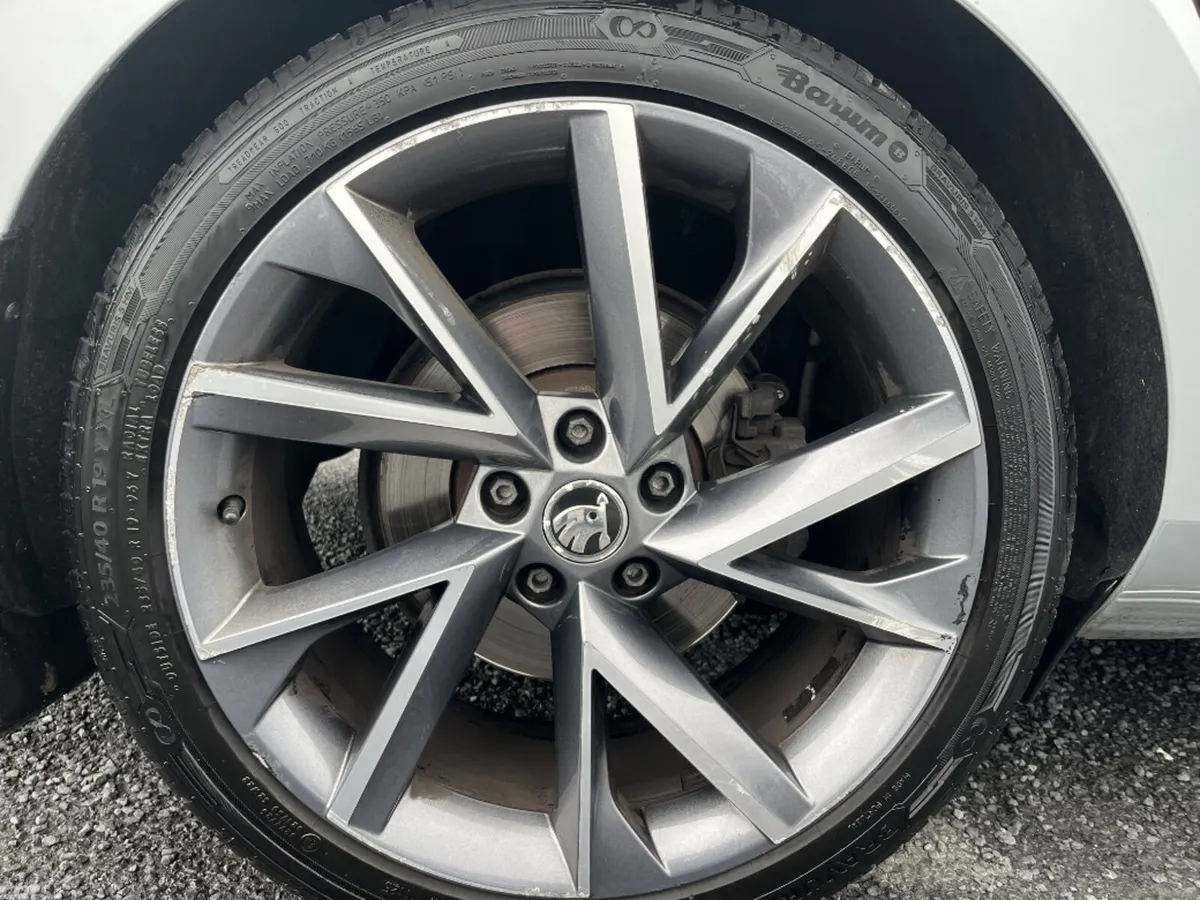 Skoda Superb Saloon, Diesel, 2022, Grey