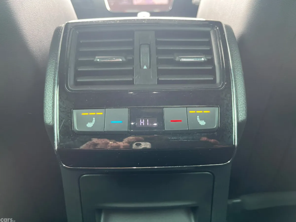 Skoda Superb Saloon, Diesel, 2022, Grey