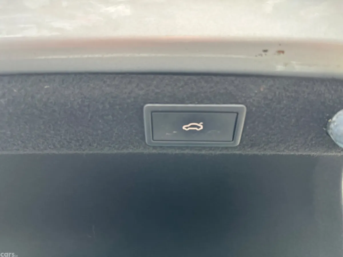 Skoda Superb Saloon, Diesel, 2022, Grey