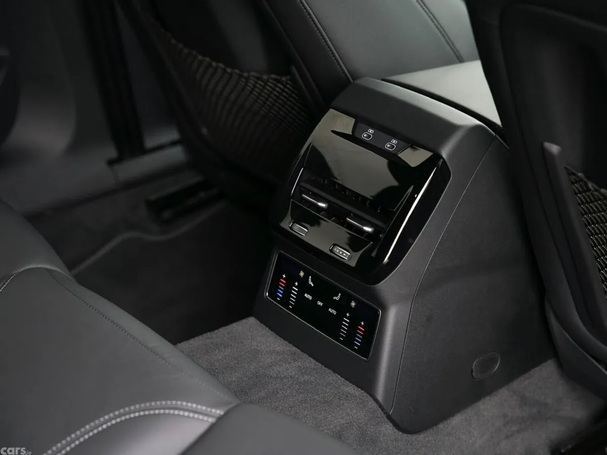 Audi A6 Saloon, Petrol Plug-in Hybrid, 2025, Blue
