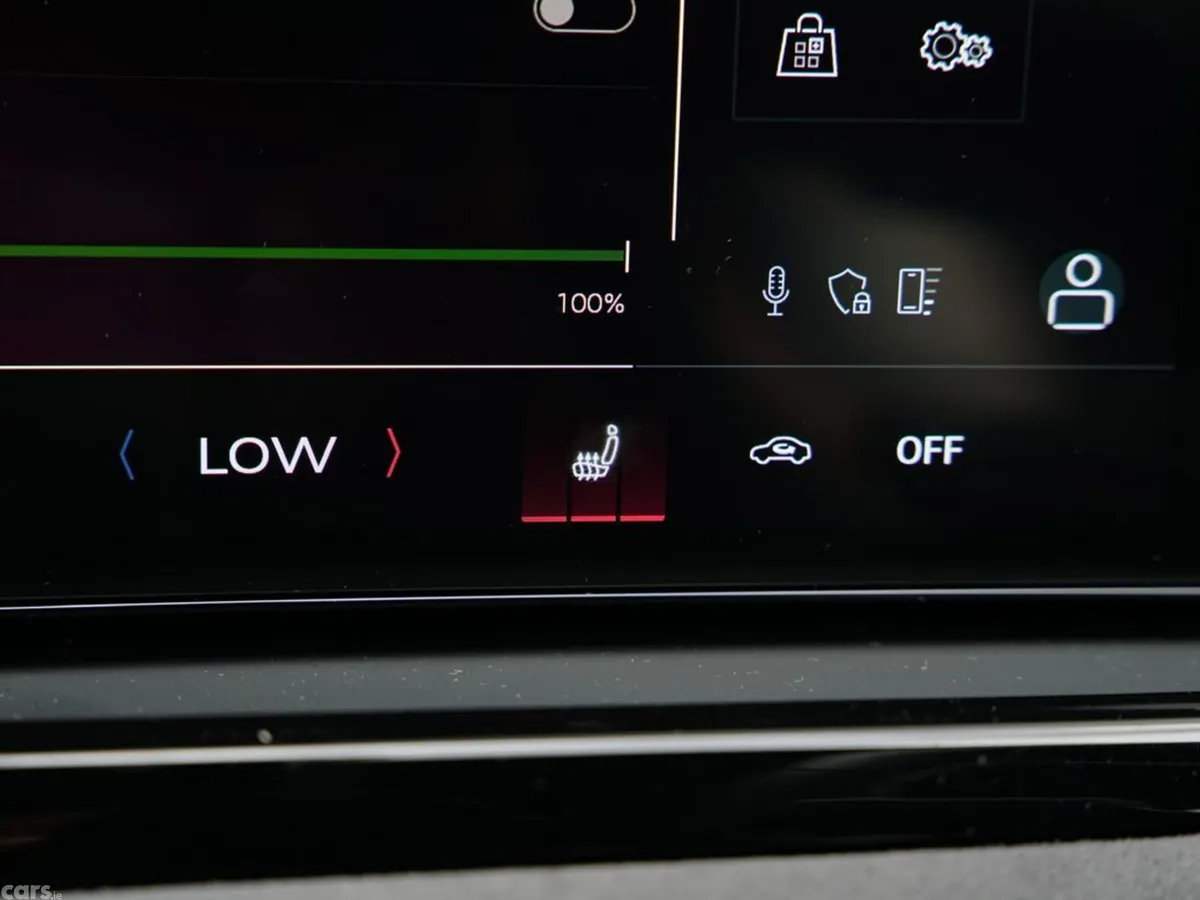 Audi A6 Saloon, Petrol Plug-in Hybrid, 2025, Blue
