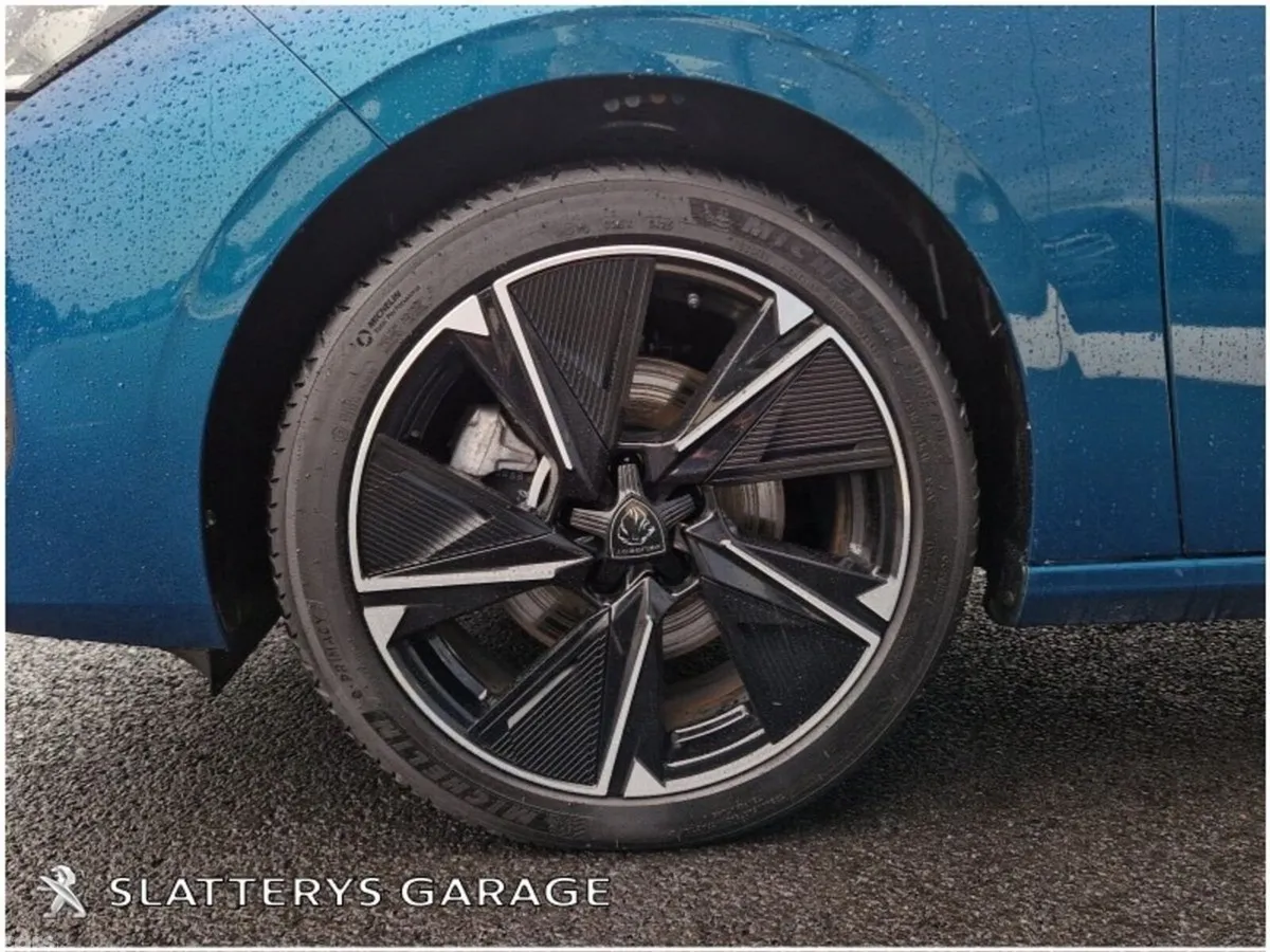 Peugeot 308 Hatchback, Electric, 2025, Blue