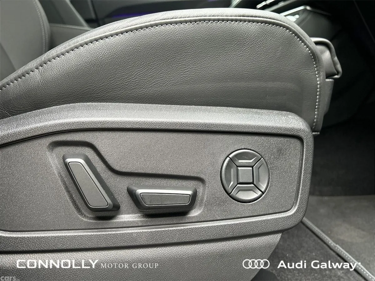 Audi Q5 SUV, Petrol Plug-in Hybrid, 2027, Red