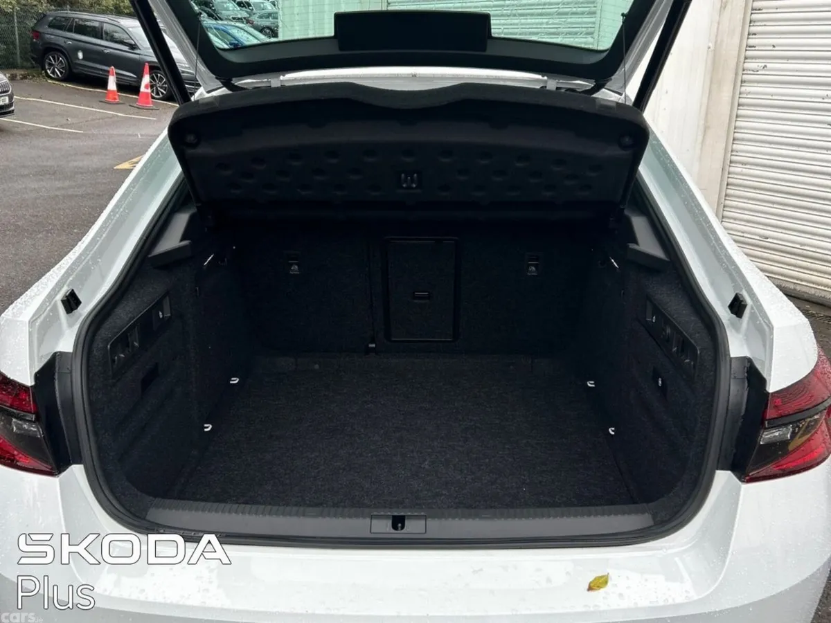 Skoda Superb Saloon, Diesel, 2024, White