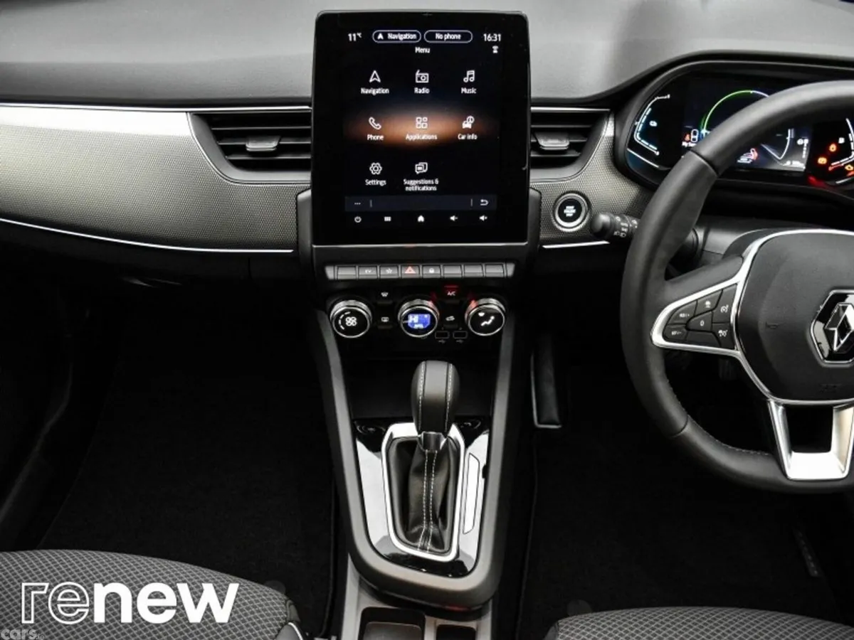 Renault Arkana Hatchback, Petrol, 2022, Grey