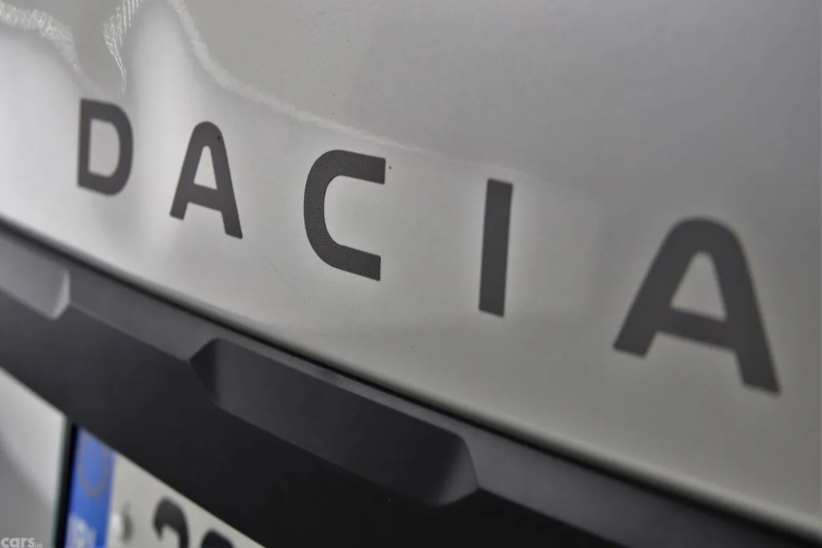 Dacia Jogger MPV, Petrol, 2023, Grey