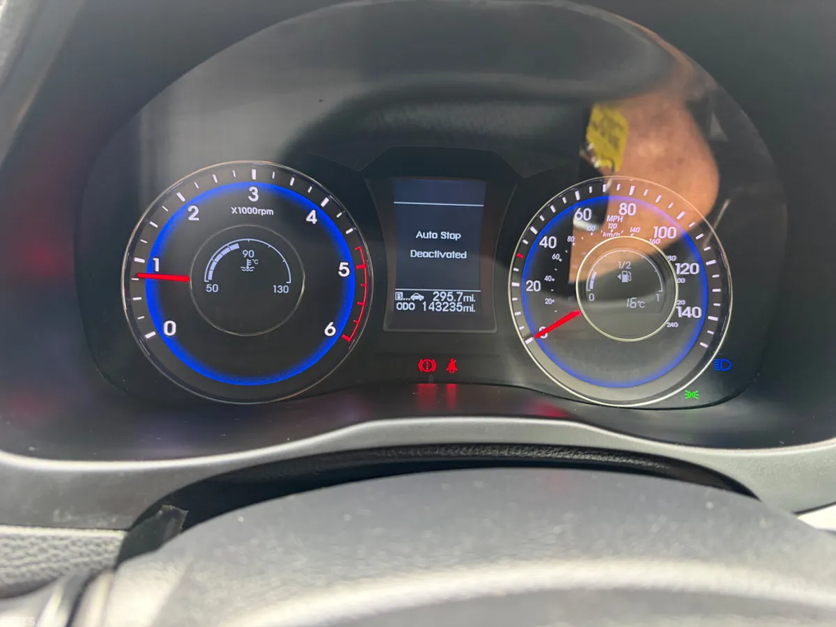Hyundai i40 Saloon, Diesel, 2015, Silver