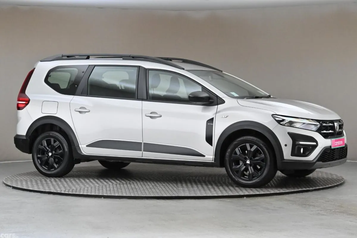 Dacia Jogger MPV, Petrol, 2023, Grey