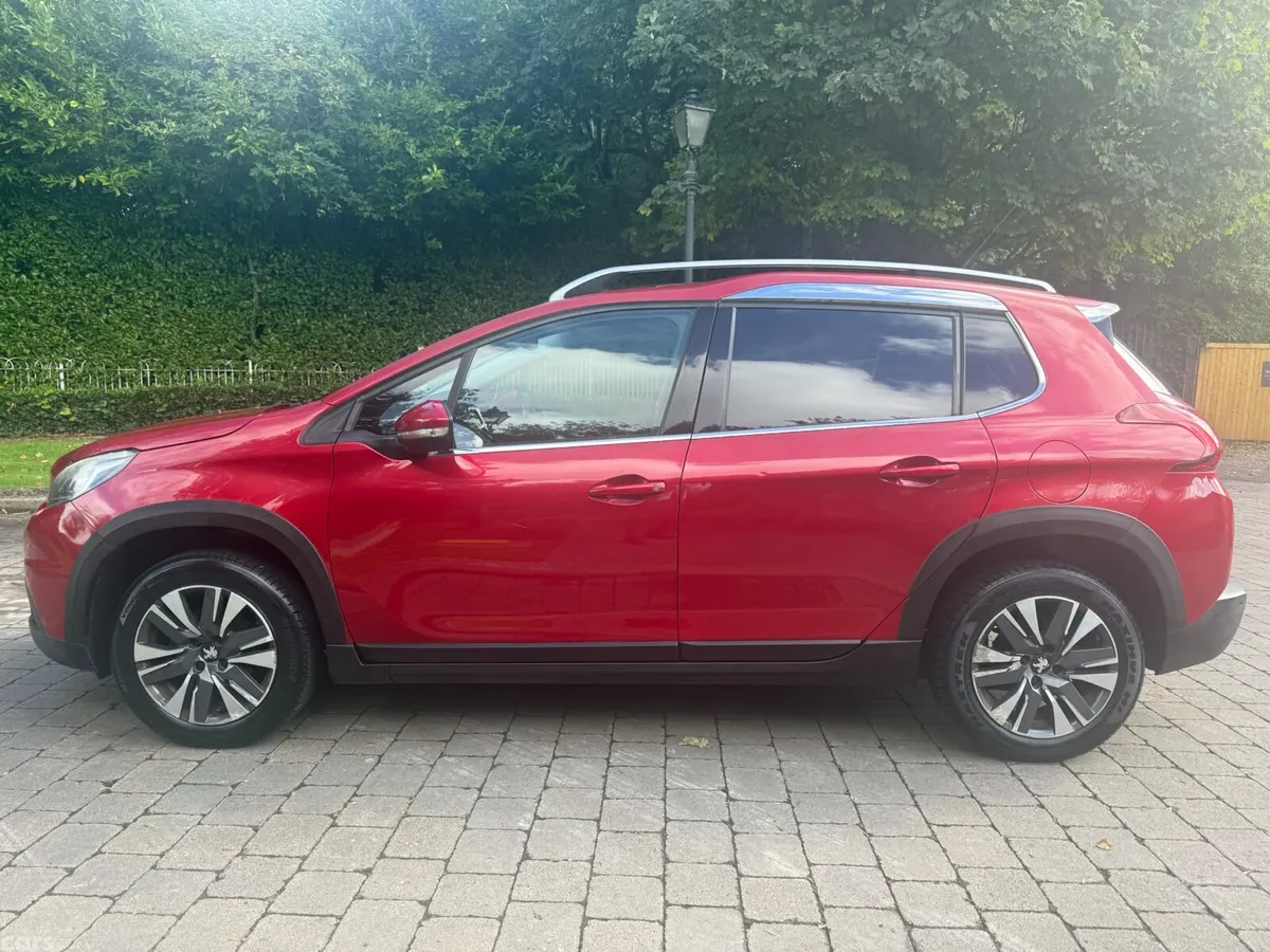 Peugeot 2008 SUV, Petrol, 2016, Red