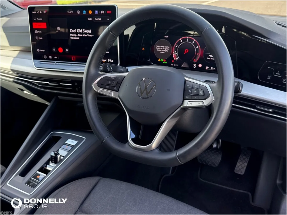Volkswagen Golf Hatchback, Petrol, 2025, Blue
