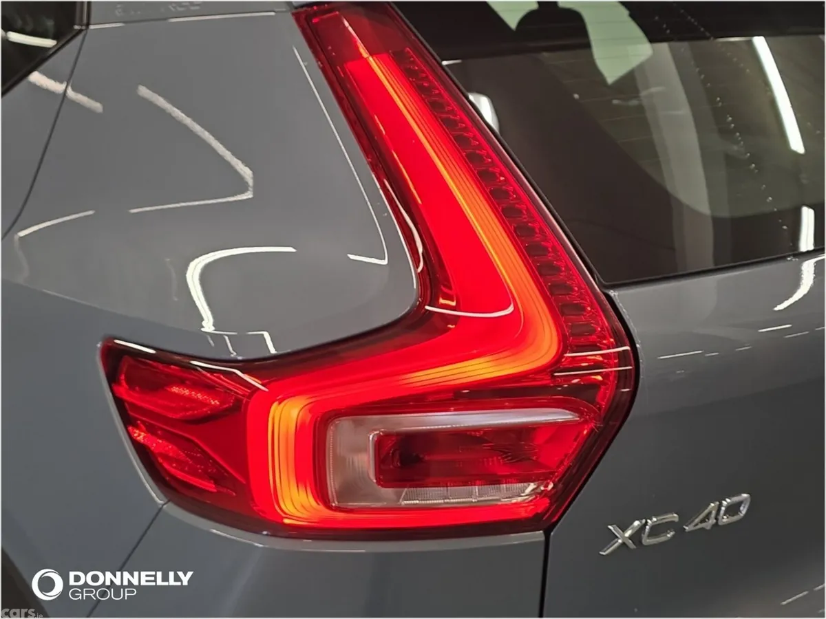Volvo XC40 SUV, Petrol Hybrid, 2023, Grey