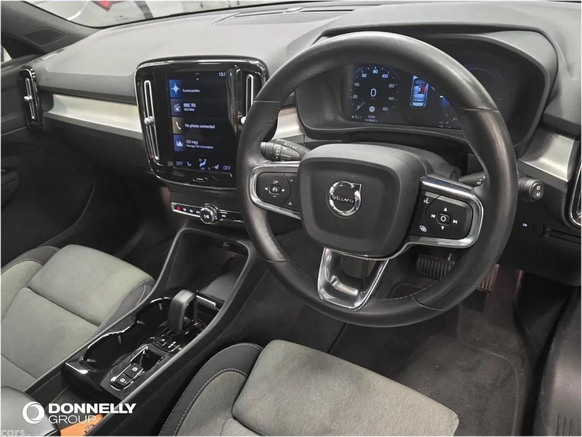 Volvo XC40 SUV, Petrol Hybrid, 2023, Grey