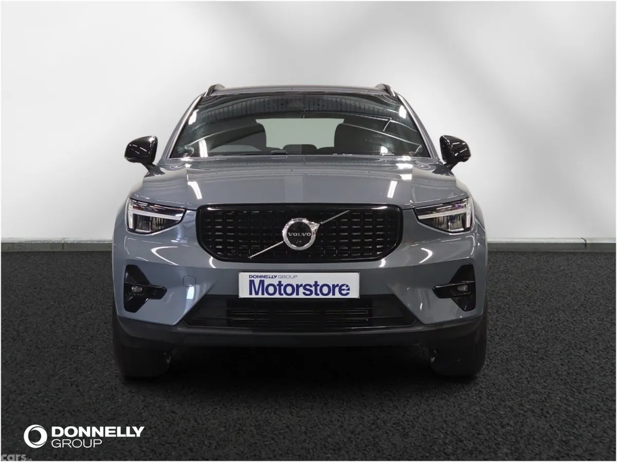 Volvo XC40 SUV, Petrol Hybrid, 2023, Grey