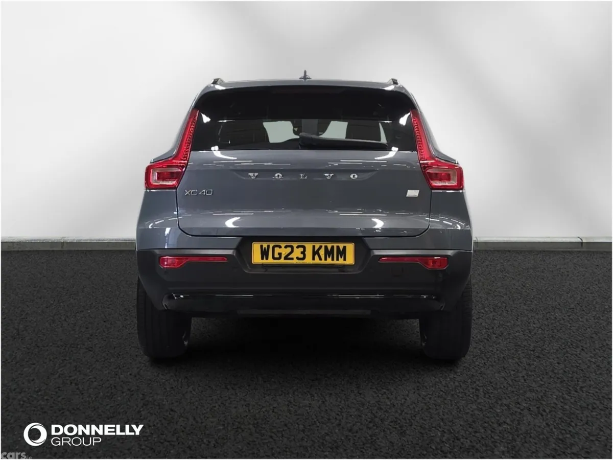 Volvo XC40 SUV, Petrol Hybrid, 2023, Grey